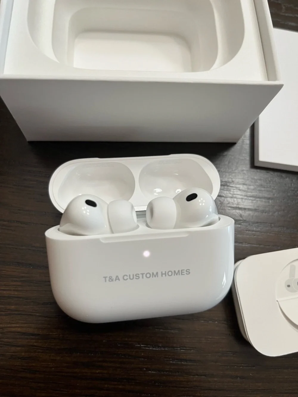 Apple AirPod Pro 3 BNWT - Picture 2 of 16